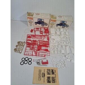 2 Pyro C451-125 1:32 1915 Ford Model T Coupe Vintage Brass Car Model Kit (Read)